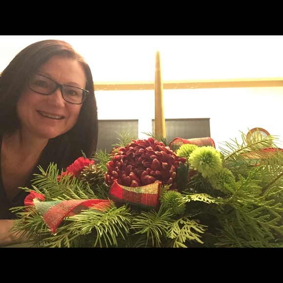 Meet your Posher, Lorna - Offers Welcome! - Picture 2 of 4